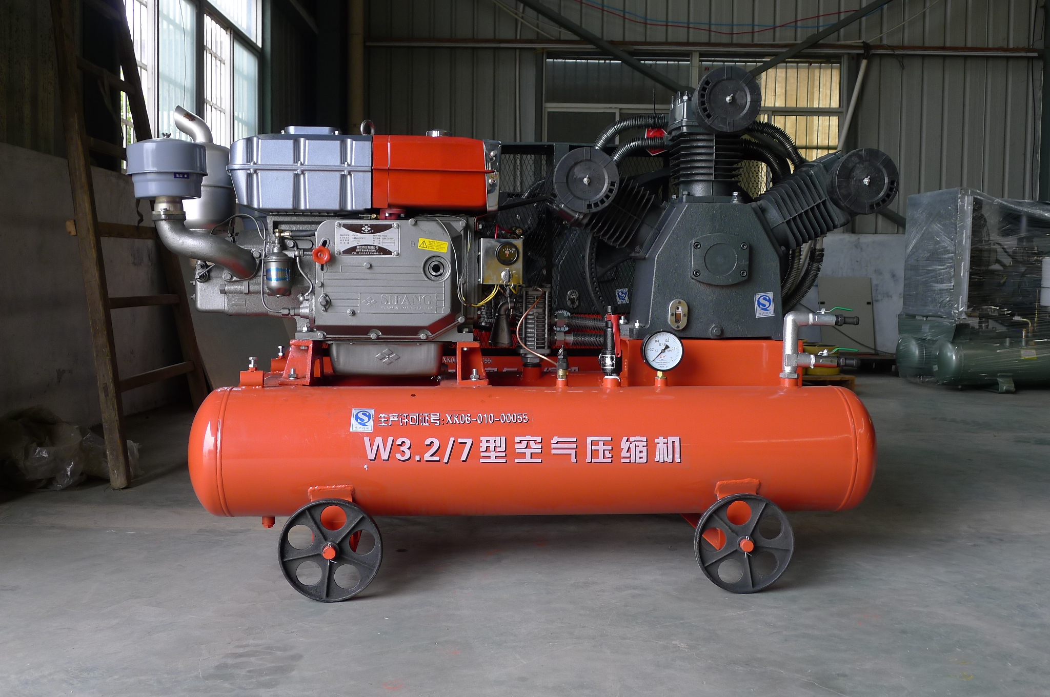 W3.2/7 7bar portable mining air compressor for drilling holes